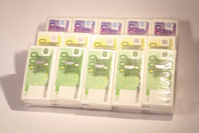 Taschentücher sortiert 100er 200er 500er je 10 Pack.